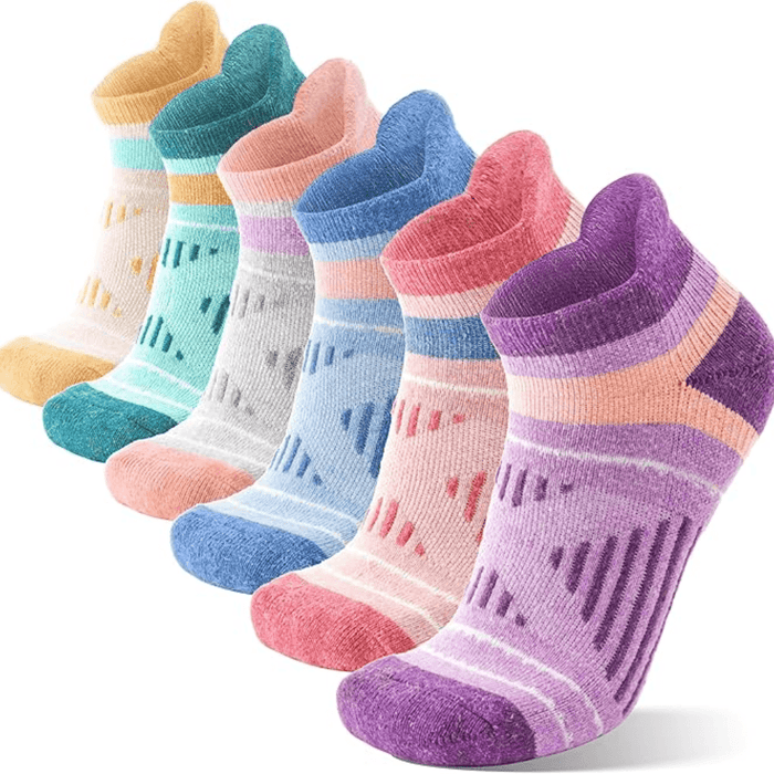 6 Pairs Of Cushioned Hiking And Running Plantar Socks