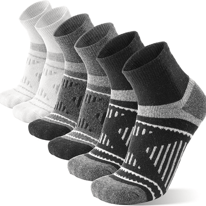 6 Pairs Of Cushioned Hiking And Running Plantar Socks