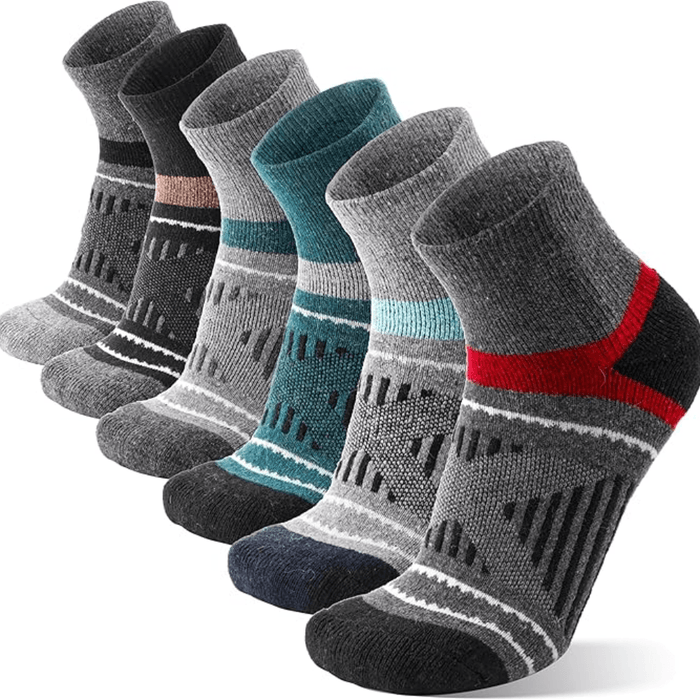 6 Pairs Of Cushioned Hiking And Running Plantar Socks